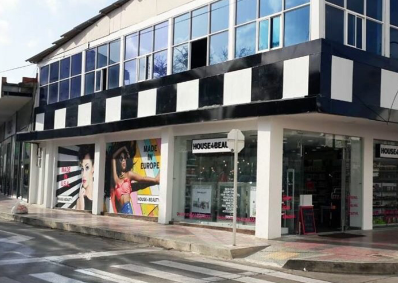 Distribuidores Mayoristas de Maquillaje y Capilar